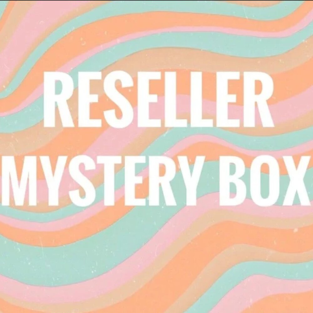 RESELLER MYSTERY BOX! UP TO 5 LBS.! LADIES MIXED BRANDS & SIZES NWT! NWOT! EUC!